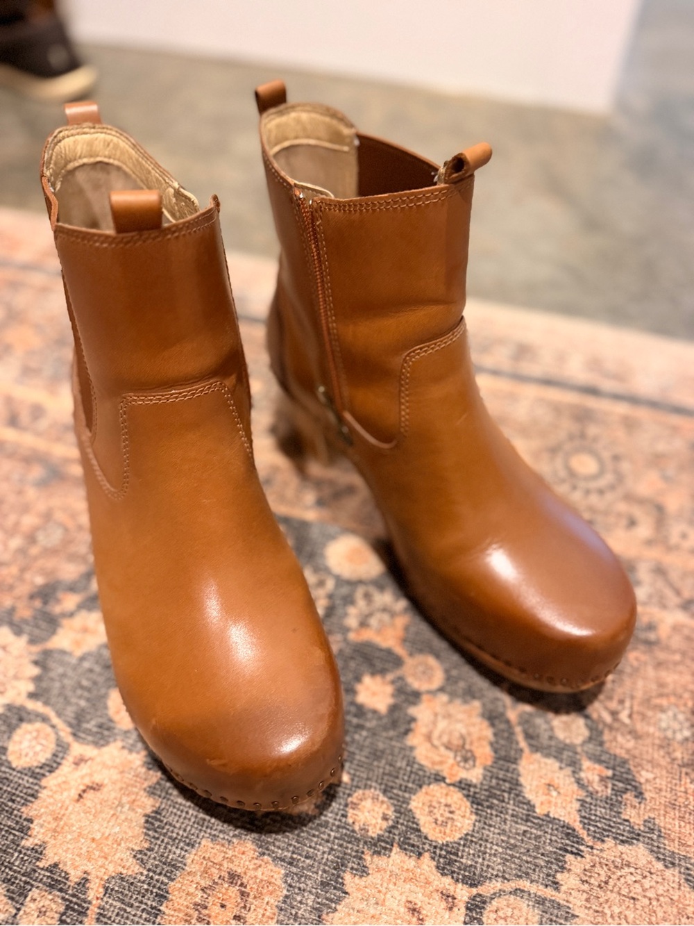 Dansko Shayna Tan Leather Platform Chelsea Booties